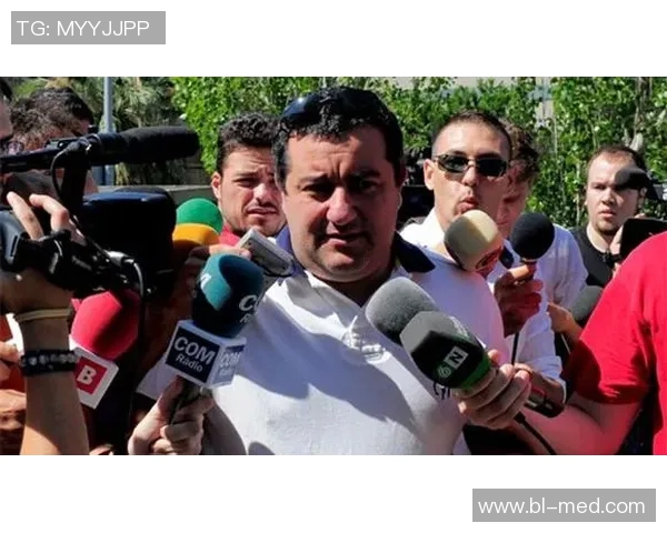 足球签字费的背后真相与影响分析及未来发展趋势探讨